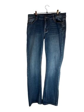 Warehouse One Baby Bootcut Mid-Rise Medium Wash Jeans Size 32 Long